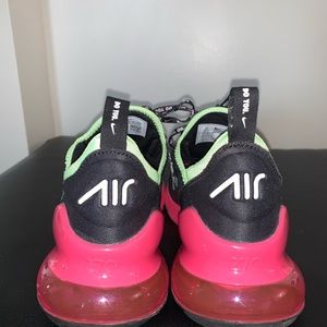 Womens nike air max 270